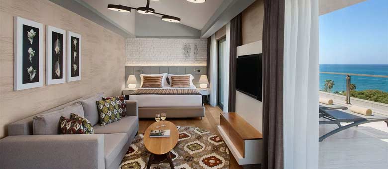 Penthouse Suite With Side Sea View