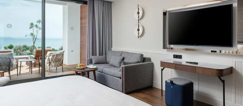 Deluxe Sea View Room