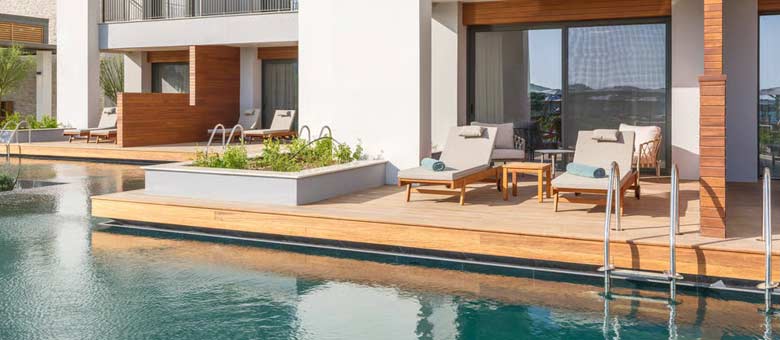 Deluxe Swim-Up Sea Side Double 4 Rooms