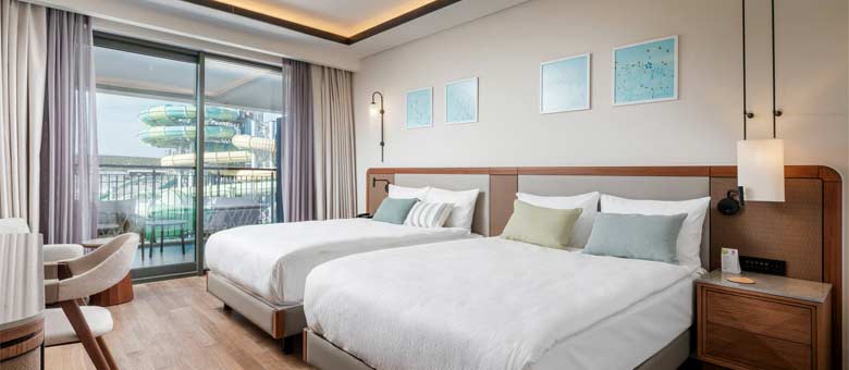 Deluxe Double 4 Room Adventure Park View