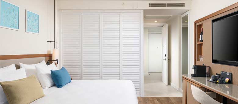 Deluxe Sea View Room