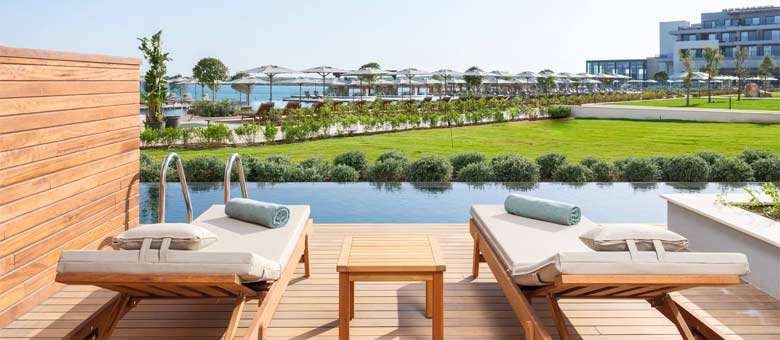 Deluxe Swim-Up Sea Side Double 4 Rooms