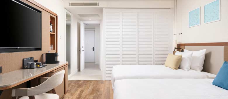 Deluxe Sea View Room