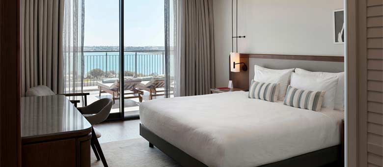 Penthouse Suite with Two Bedrooms & Private Swimming Pool - Sea View