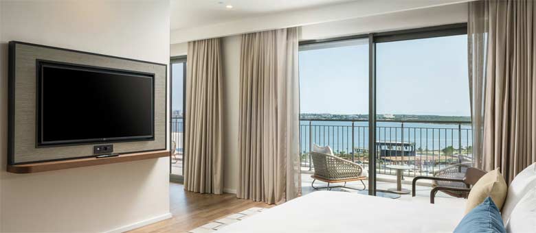 Presidential Suite with Two Bedrooms & Private Swimming Pool - Sea View