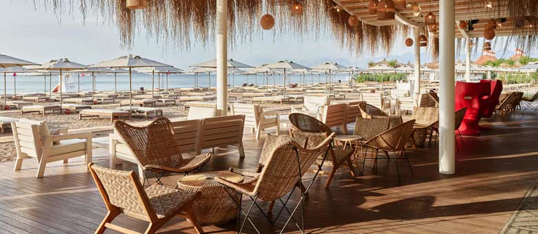 Majo Beach Club