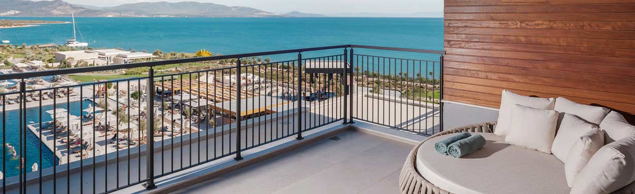 Penthouse With Private Pool Sea View