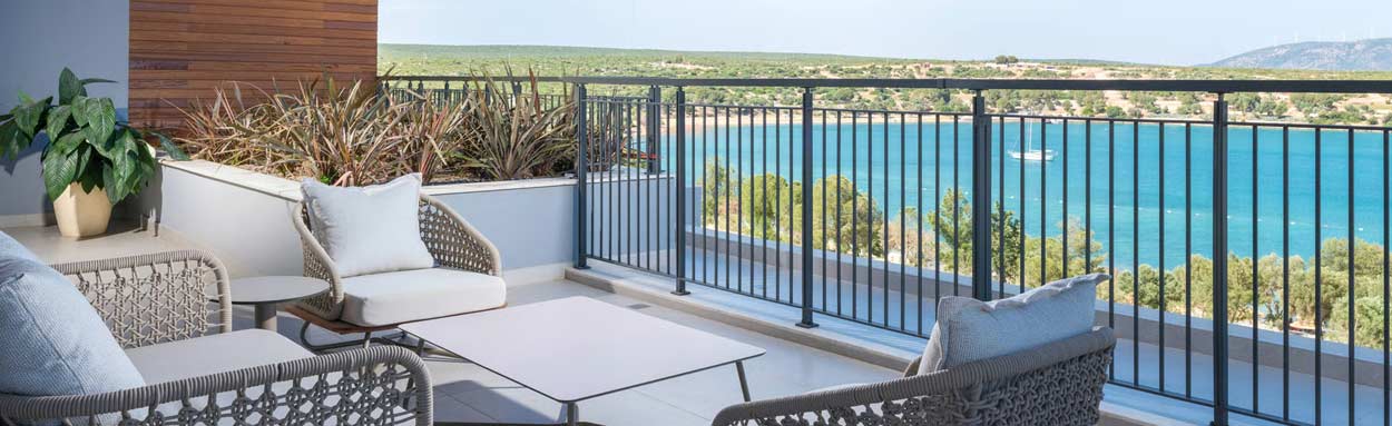 Penthouse With Private Swimming Pool Sea View