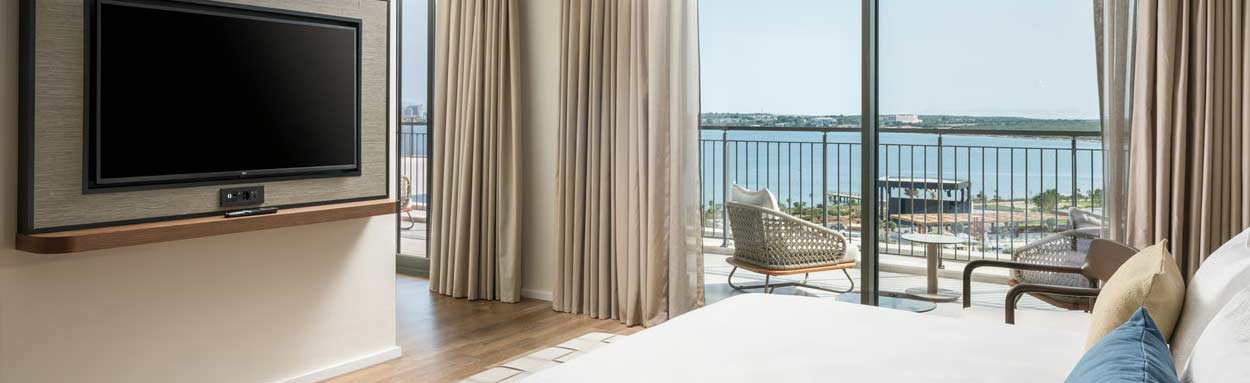 Presidential Suite With Two Bedrooms & Private Swimming Pool Sea View